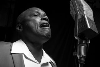 Sonny Knight and the Lakers 2