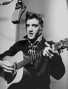 ELVIS PRESLEY 17