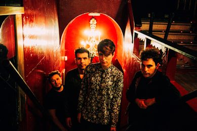 Triángulo de Amor Bizarro (1)